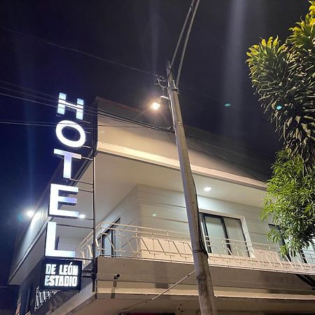Hotel De Leon Estadio เมเดยิน ภายนอก รูปภาพ